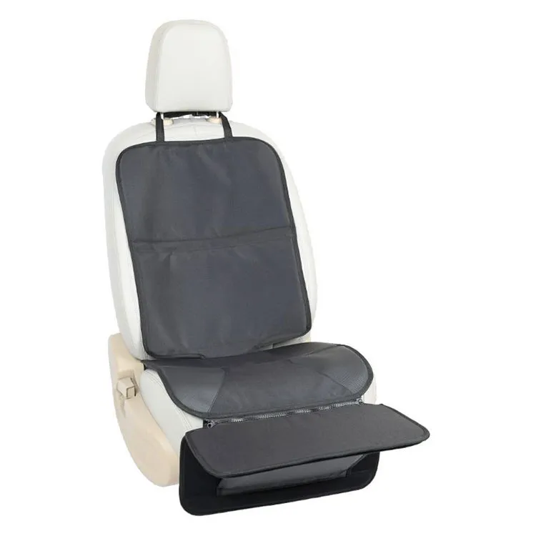Ce material este mai bun pentru protecția scaunului auto?