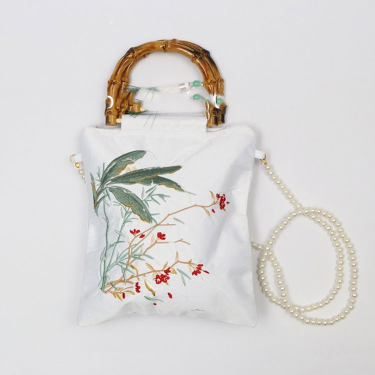 Sunt suporturi de mână din satin antice?